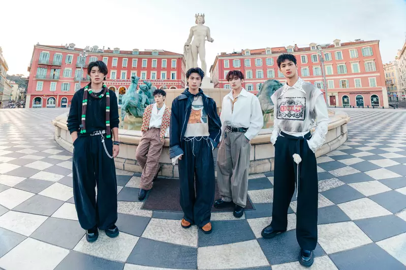 人氣男團FEniX回來了！全新專首輯波主打〈我就是無法失去你〉！MV斥資500萬打造！