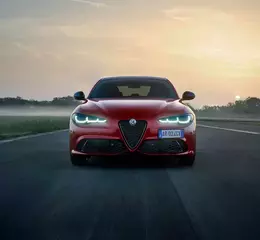 不可思議且史無前例的九連霸！ Alfa Romeo Giulia 車系創下德國《SPORT AUTO AWARD》歷史新紀錄 「就愛為快而狂」魅力狂掃德國 台灣也同步掀起義式駕馭風潮