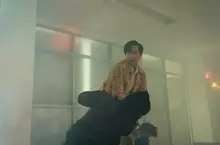 電影《那張照片裡的我們》重現70年代中壢 抗議大場面300臨演上陣驚見「石頭雨」 振永一打五展俐落身手 台灣首座跆拳道館是韓國人開的！金教練就此誕生