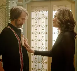 《阿凡達》雪歌妮薇佛再戰《邦尼殺死他》  4吋高跟挑戰蛇蠍美人