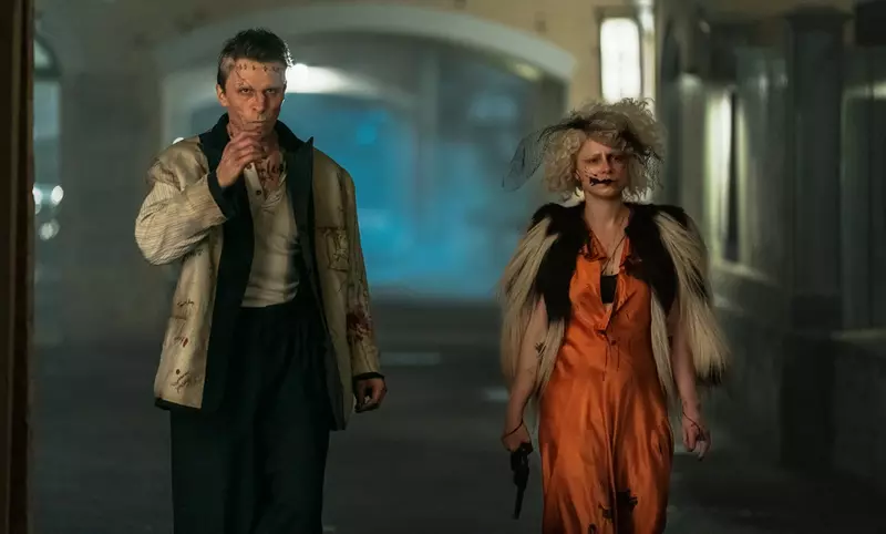 奧斯卡準影后潔西伯克利起死回生成人妻【科學新娘！】攜手克里斯汀貝爾浪漫逃亡