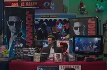 過氣男星穿越異世界！粉絲神作【真人快打 II】暴力血腥再升級