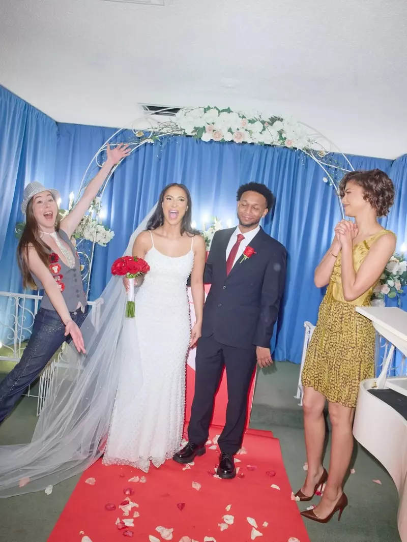 《抓馬戀人》千黛亞驚喜證婚賭城婚禮  台灣片商大囍吉日辦搶看