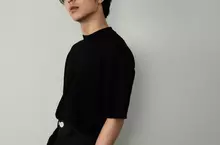 金曲入圍新人-- 鄒序2026全新單曲〈雲端假期〉已於各大數位音樂平台全面發行