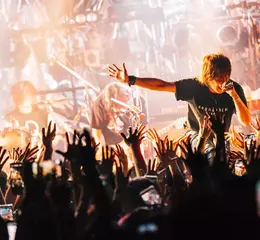 日搖神話再臨！「殿堂級搖滾樂團」LUNA SEA吉他手INORAN 《INORAN - Jade &amp; Pearl Far East Island - ASIA TOUR 2026》 9月11日The Wall開唱