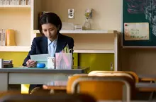 黑島結菜【未來】高中誤入成人產業 長大力爭上游當老師拯救學生