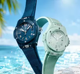 HUBLOT Big Bang One Click 33毫米系列 石油藍與薄荷綠  高科技彩色陶瓷 演繹夏日島嶼色彩美學