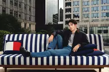 TOMMY HILFIGER 攜手 Yosh Yu 于適將紐約學院風格精神帶到上海  演繹 2026 秋季系列