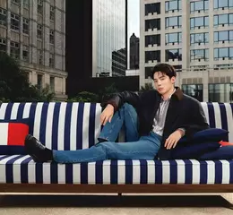 TOMMY HILFIGER 攜手 Yosh Yu 于適將紐約學院風格精神帶到上海  演繹 2026 秋季系列