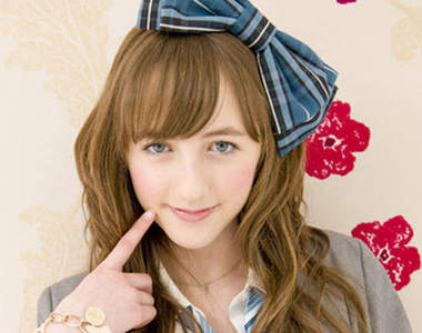 美少女貝琪Beckii Cruel穿制服大跳啦啦隊！～