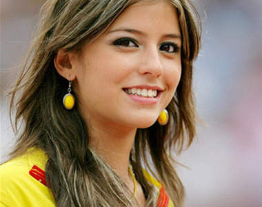 世足賽火熱開打，各國正妹去加油!