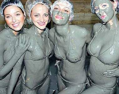 世界上最《奇異九大沐浴》！！