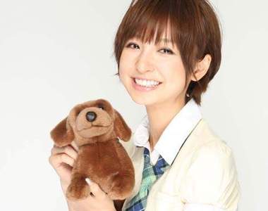 AKB48之中的短髮俏麗妹 篠田麻里子