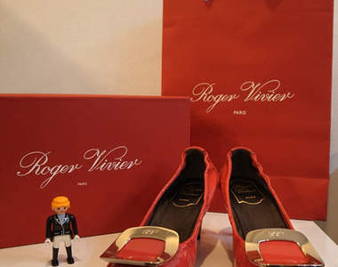 【開箱文】在陽光下噴跑吧!Roger Vivier紅鞋女孩