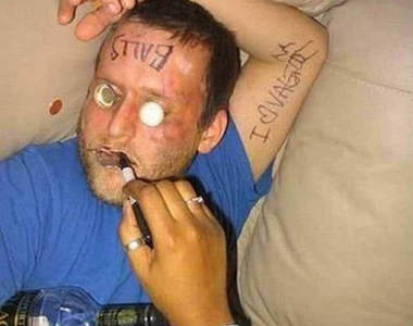 大家千萬不要喝酒醉喔~