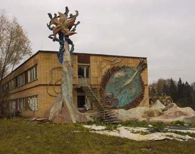 廢棄水族館～魚兒游阿游......