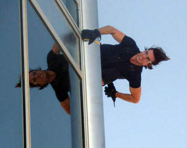 [不可能的任務4] 阿湯哥真身上陣～杜拜塔頂端!!! 