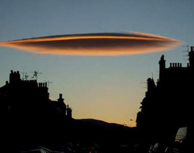 不可思議的怪雲現象！