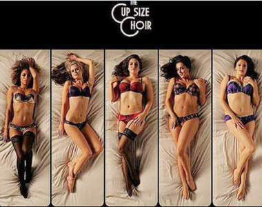 內衣品牌 La Senza 聖誕獻禮　聖誕罩杯合唱團The Cup Size Choir