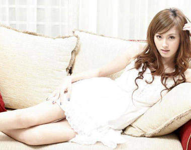 泰國當紅人妖美眉 nong poy