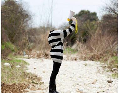 無頭照正流行! Where`s your head at!