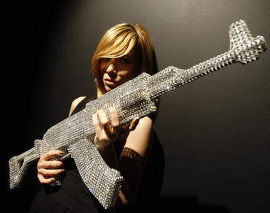 閃閃惹人驚~施華洛世奇水晶步槍