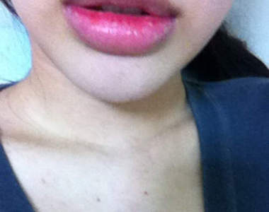 《超懶女》一個禮拜沒洗澡的女生!豐唇咬熱狗...你有興趣知道她的一切嗎?