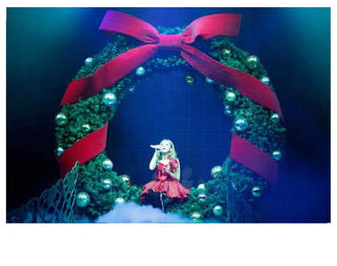 聖誕節最想要哪位歌手陪你一起度過？還唱歌給你聽喔♪