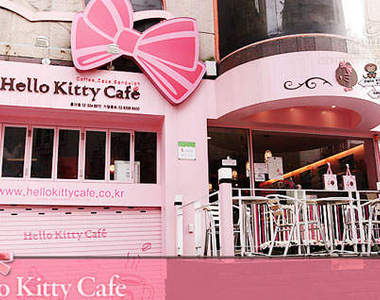 首爾滿滿的粉紅色 Hello Kitty Cafe❤