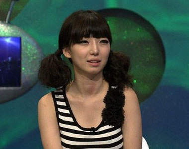 韓國《浪費女 》不管手機 、相機、 iPad用過就丟