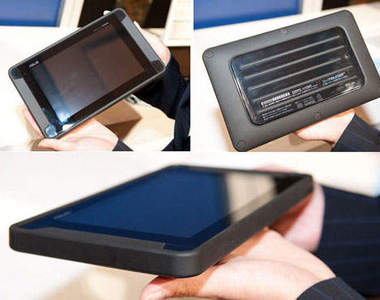 華碩《TOUGH  ETBW11AA》三防平板日本發表