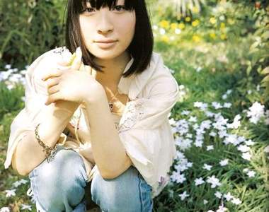 渾然天成的氣質美聲聲優歌手─坂本真綾