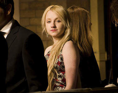 古靈精怪的時尚淑女《伊凡娜林奇》(= 露娜羅古德)