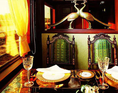 號稱《世界第一豪華的列車》看得我都想去印度玩囉♪♪