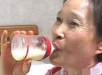 蛤!喝媳婦母奶的59歲婆婆 蛤!喝媳婦母奶的59歲婆婆