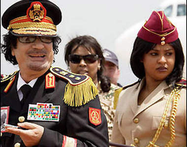 格達費之最強處女後宮軍團 《亞馬遜護衛隊》參上