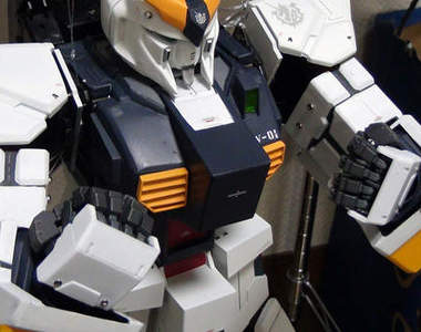 鋼彈立於大地！素人成功改裝機器人~太讚了