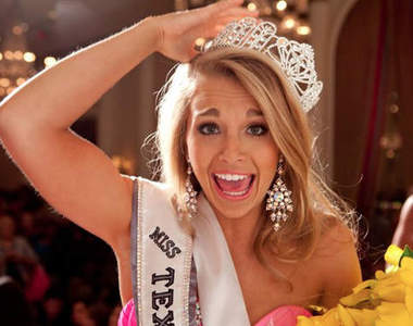 曼哈頓奇緣拍續集?其實是2011美國妙齡小姐 Danielle Doty