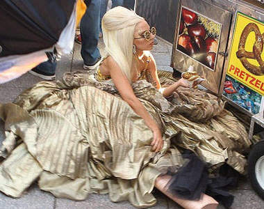 女神對食物跟高跟鞋的怨念是很嚇人的......