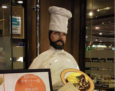 對生意造成反效果的店頭人偶