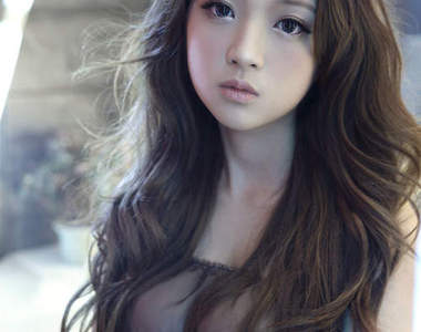 蝟萌系美少女 閃閃maity 小小年紀竟有如此高的海拔...不簡單