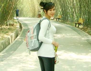 東方神女 李勤 讓人豎起大拇指的無瑕女神