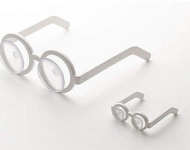  《蘋果眼鏡支架》怎有點像老花眼鏡(誤)