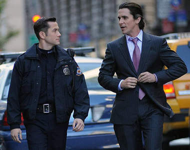 《喬瑟夫高登李維》出現在蝙蝠俠片廠了≧﹏≦