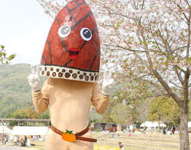 謎樣竹筍人帶你看日本各地吉祥物人偶