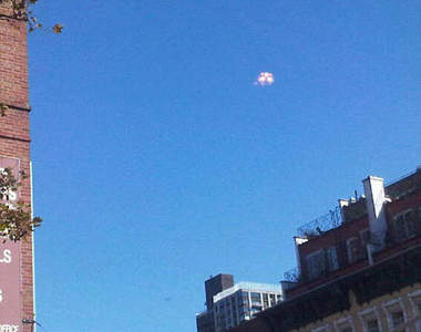 UFO艦隊出沒？日美兩地現蹤