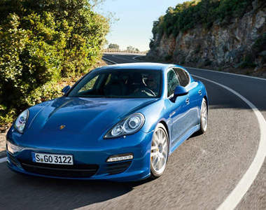 油電混合大跑車高效率Hybrid Porsche Panamera S Hybrid