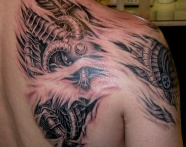 生化機械刺青 當不成阿諾也可以當T2000