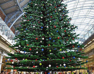 史上最高的《樂高聖誕樹》噢耶～聖誕節快要來臨啦☆　