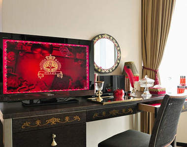 女生絕對都想住一晚的《戀愛魔鏡套房》預約手腳可要快喔！